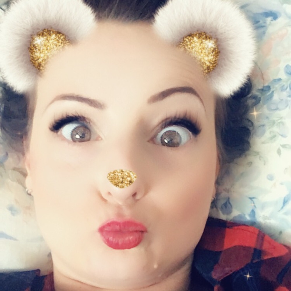 Meet your Posher, Ashley